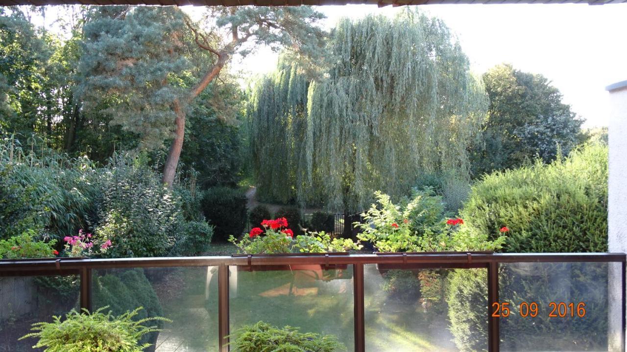 Bed & Breakfast Hotel Helga Hein Düsseldorf Exterior foto